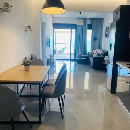 Apartament Seafront *