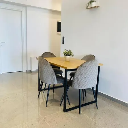 Seafront * إيبسوس